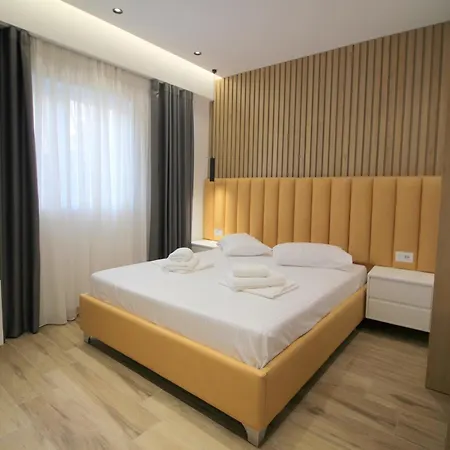 Alis Apartment *
